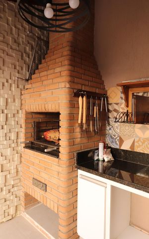 Casa à venda com 188m², 3 quartos e 3 vagasChurrasqueira