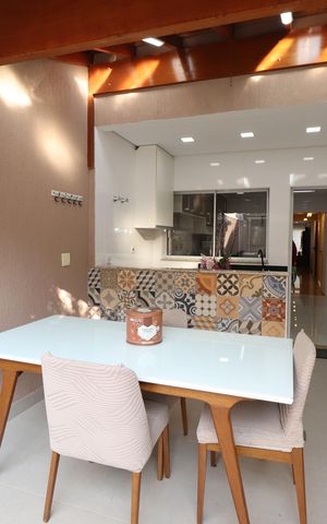 Casa à venda com 188m², 3 quartos e 3 vagasQuintal