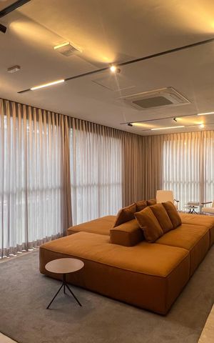 Apartamento à venda com 210m², 3 quartos e 3 vagas Apartamento à venda com 210m², 3 quartos e 3 vagasÁrea comum - Salão de Festas