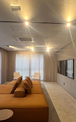 Apartamento à venda com 210m², 3 quartos e 3 vagas Apartamento à venda com 210m², 3 quartos e 3 vagasÁrea comum - Salão de Festas
