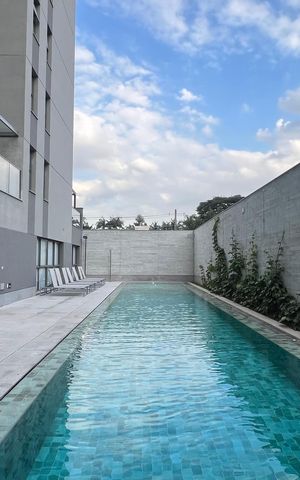 Apartamento à venda com 210m², 3 quartos e 3 vagas Apartamento à venda com 210m², 3 quartos e 3 vagasPiscina