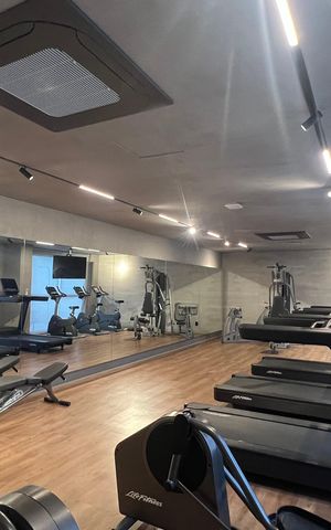 Apartamento à venda com 210m², 3 quartos e 3 vagas Apartamento à venda com 210m², 3 quartos e 3 vagasAcademia