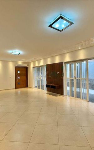 Casa à venda com 202m², 3 quartos e 3 vagas