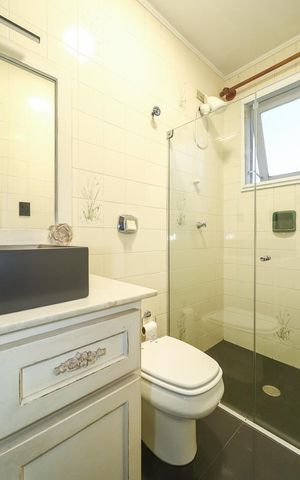 Apartamento à venda com 132m², 2 quartos e 2 vagasBanheiro 2