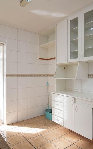 Apartamento para alugar com 110m², 3 quartos e 2 vagas Apartamento para alugar com 110m², 3 quartos e 2 vagasCozinha