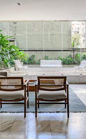 Apartamento à venda com 206m², 2 quartos e 1 vaga Apartamento à venda com 206m², 2 quartos e 1 vagaFachada