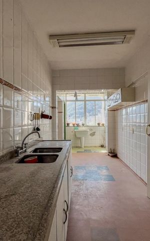 Apartamento à venda com 206m², 2 quartos e 1 vaga Apartamento à venda com 206m², 2 quartos e 1 vagaCozinha
