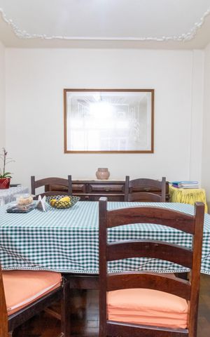 Apartamento à venda com 121m², 3 quartos e sem vaga Apartamento à venda com 121m², 3 quartos e sem vagaSala de Jantar
