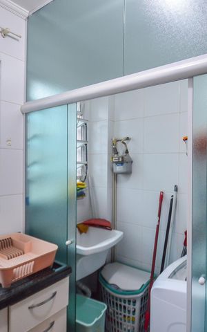 Apartamento para alugar com 44m², 2 quartos e 1 vaga Apartamento para alugar com 44m², 2 quartos e 1 vagaCozinha e Área de Serviço