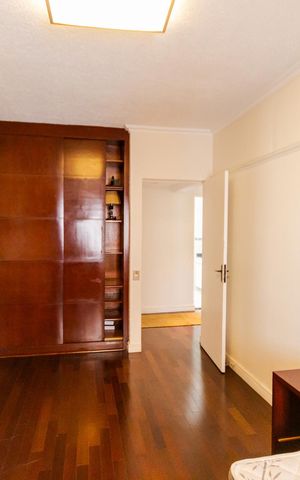 Apartamento à venda com 250m², 3 quartos e 3 vagas Apartamento à venda com 250m², 3 quartos e 3 vagasQuarto 2