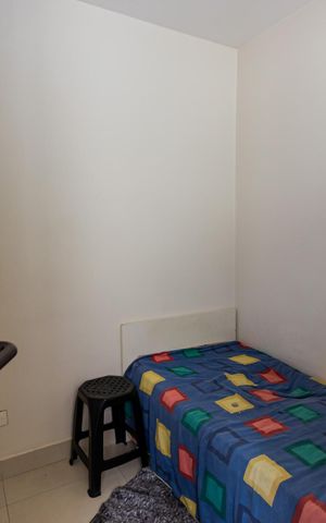 Apartamento à venda com 250m², 3 quartos e 3 vagas Apartamento à venda com 250m², 3 quartos e 3 vagasQuarto de Serviço
