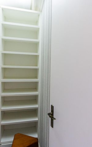 Apartamento à venda com 250m², 3 quartos e 3 vagas Apartamento à venda com 250m², 3 quartos e 3 vagasSapateira