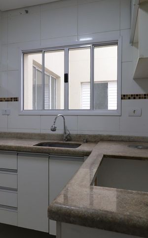 Apartamento para alugar com 104m², 2 quartos e 2 vagasCozinha