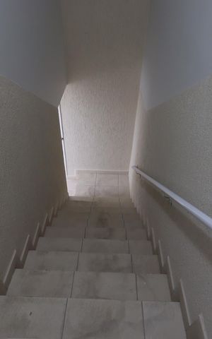 Apartamento para alugar com 104m², 2 quartos e 2 vagasEscada