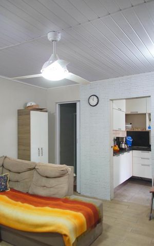 Casa à venda com 120m², 2 quartos e 4 vagasSala