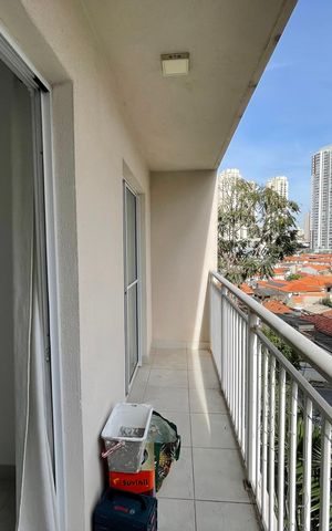 Apartamento à venda com 29m², 1 quarto e sem vaga Apartamento à venda com 29m², 1 quarto e sem vagaVaranda