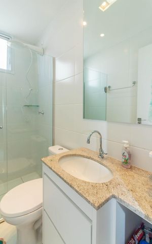 Apartamento à venda com 60m², 2 quartos e 2 vagas Apartamento à venda com 60m², 2 quartos e 2 vagasBanheiro