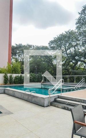 Apartamento à venda com 73m², 2 quartos e 2 vagas Apartamento à venda com 73m², 2 quartos e 2 vagasÁrea comum - Piscina