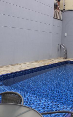 Casa de condomínio à venda com 166m², 3 quartos e 3 vagasÁrea comum - Piscina