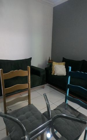 Casa à venda com 90m², 2 quartos e 1 vagaSala