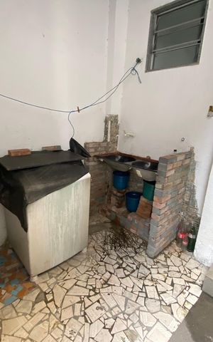 Casa à venda com 350m², 4 quartos e 10 vagas Casa à venda com 350m², 4 quartos e 10 vagasArea de Serviço