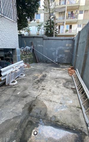Casa à venda com 350m², 4 quartos e 10 vagas Casa à venda com 350m², 4 quartos e 10 vagasQuintal