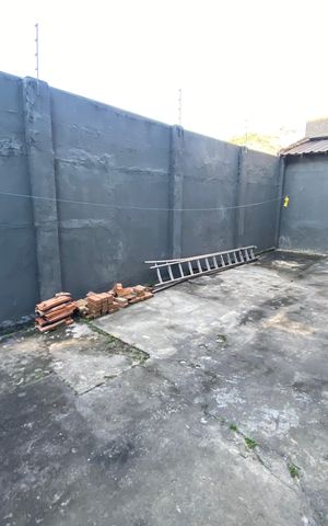 Casa à venda com 350m², 4 quartos e 10 vagas Casa à venda com 350m², 4 quartos e 10 vagasQuintal