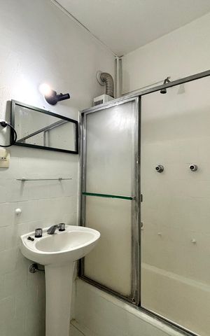 Apartamento para alugar com 38m², 1 quarto e sem vaga Apartamento para alugar com 38m², 1 quarto e sem vagaBanheiro Suíte