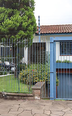 Casa à venda com 300m², 3 quartos e 3 vagasFachada 