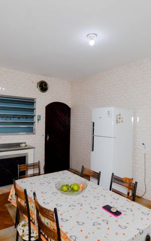 Casa à venda com 216m², 2 quartos e 2 vagasCozinha