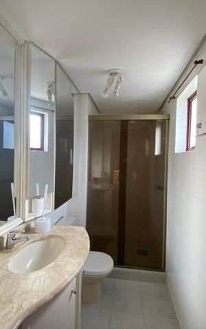 Apartamento à venda com 110m², 4 quartos e 2 vagas Apartamento à venda com 110m², 4 quartos e 2 vagasBanheiro da Suíte