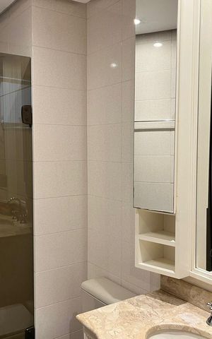 Apartamento à venda com 110m², 4 quartos e 2 vagas Apartamento à venda com 110m², 4 quartos e 2 vagasBanheiro Social