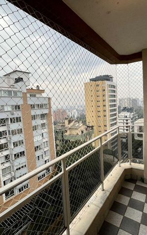 Apartamento à venda com 110m², 4 quartos e 2 vagas Apartamento à venda com 110m², 4 quartos e 2 vagasSacada