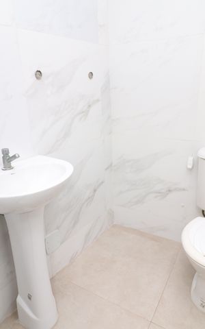 Casa à venda com 600m², 4 quartos e 2 vagasBanheiro de serviço 2