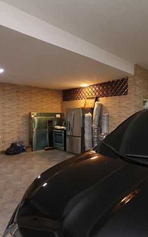 Casa à venda com 600m², 4 quartos e 2 vagasGaragem