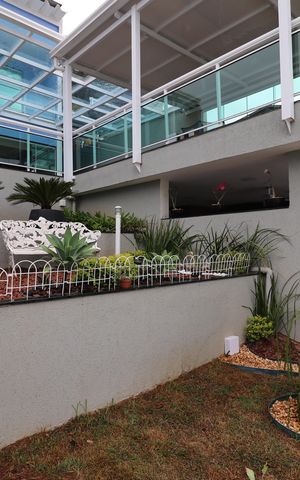 Casa à venda com 600m², 4 quartos e 2 vagasÁrea externa