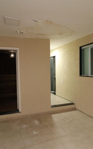 Casa à venda com 600m², 4 quartos e 2 vagasQuarto de Serviço