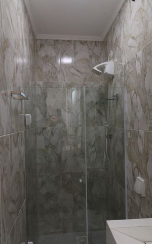 Casa à venda com 600m², 4 quartos e 2 vagasBanheiro de serviço 1