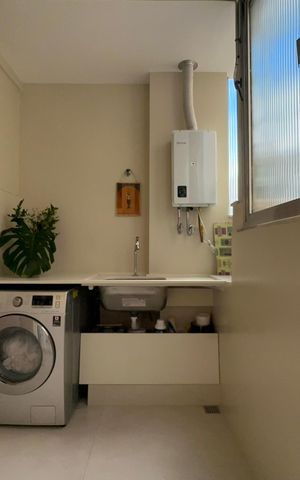 Apartamento à venda com 152m², 3 quartos e 1 vaga Apartamento à venda com 152m², 3 quartos e 1 vagaÁrea de Serviço