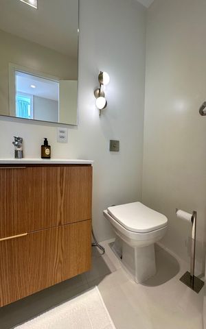 Apartamento à venda com 152m², 3 quartos e 1 vaga Apartamento à venda com 152m², 3 quartos e 1 vagaBanheiro Social