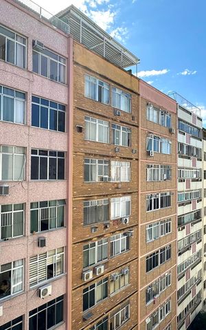 Apartamento à venda com 152m², 3 quartos e 1 vaga Apartamento à venda com 152m², 3 quartos e 1 vagaVista - Sala