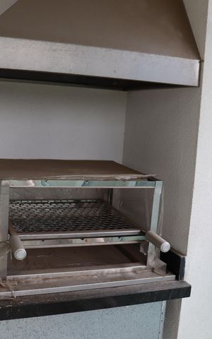 Apartamento à venda com 338m², 4 quartos e 4 vagas Apartamento à venda com 338m², 4 quartos e 4 vagasVaranda gourmet