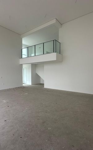 Apartamento à venda com 338m², 4 quartos e 4 vagas Apartamento à venda com 338m², 4 quartos e 4 vagasSala