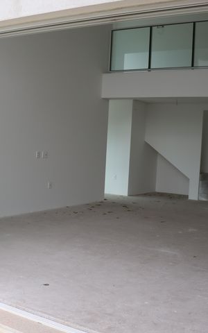 Apartamento à venda com 338m², 4 quartos e 4 vagas Apartamento à venda com 338m², 4 quartos e 4 vagasVaranda gourmet