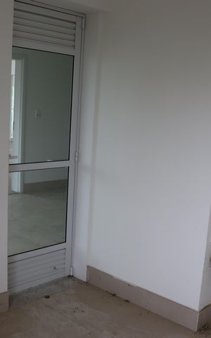 Apartamento à venda com 338m², 4 quartos e 4 vagas Apartamento à venda com 338m², 4 quartos e 4 vagasÁrea de Serviço