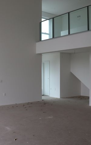Apartamento à venda com 338m², 4 quartos e 4 vagas Apartamento à venda com 338m², 4 quartos e 4 vagasSala