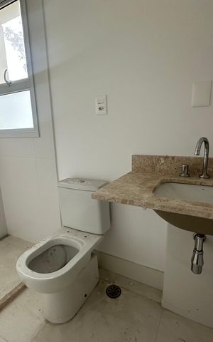 Apartamento à venda com 338m², 4 quartos e 4 vagas Apartamento à venda com 338m², 4 quartos e 4 vagasBanheiro da Suíte 3