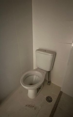 Apartamento à venda com 338m², 4 quartos e 4 vagas Apartamento à venda com 338m², 4 quartos e 4 vagasBanheiro Social