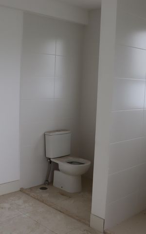 Apartamento à venda com 338m², 4 quartos e 4 vagas Apartamento à venda com 338m², 4 quartos e 4 vagasBanheiro da Suite Master