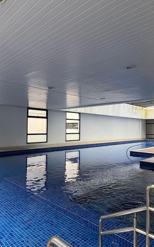 Studio à venda com 57m², 1 quarto e 1 vaga Studio à venda com 57m², 1 quarto e 1 vagaPiscina